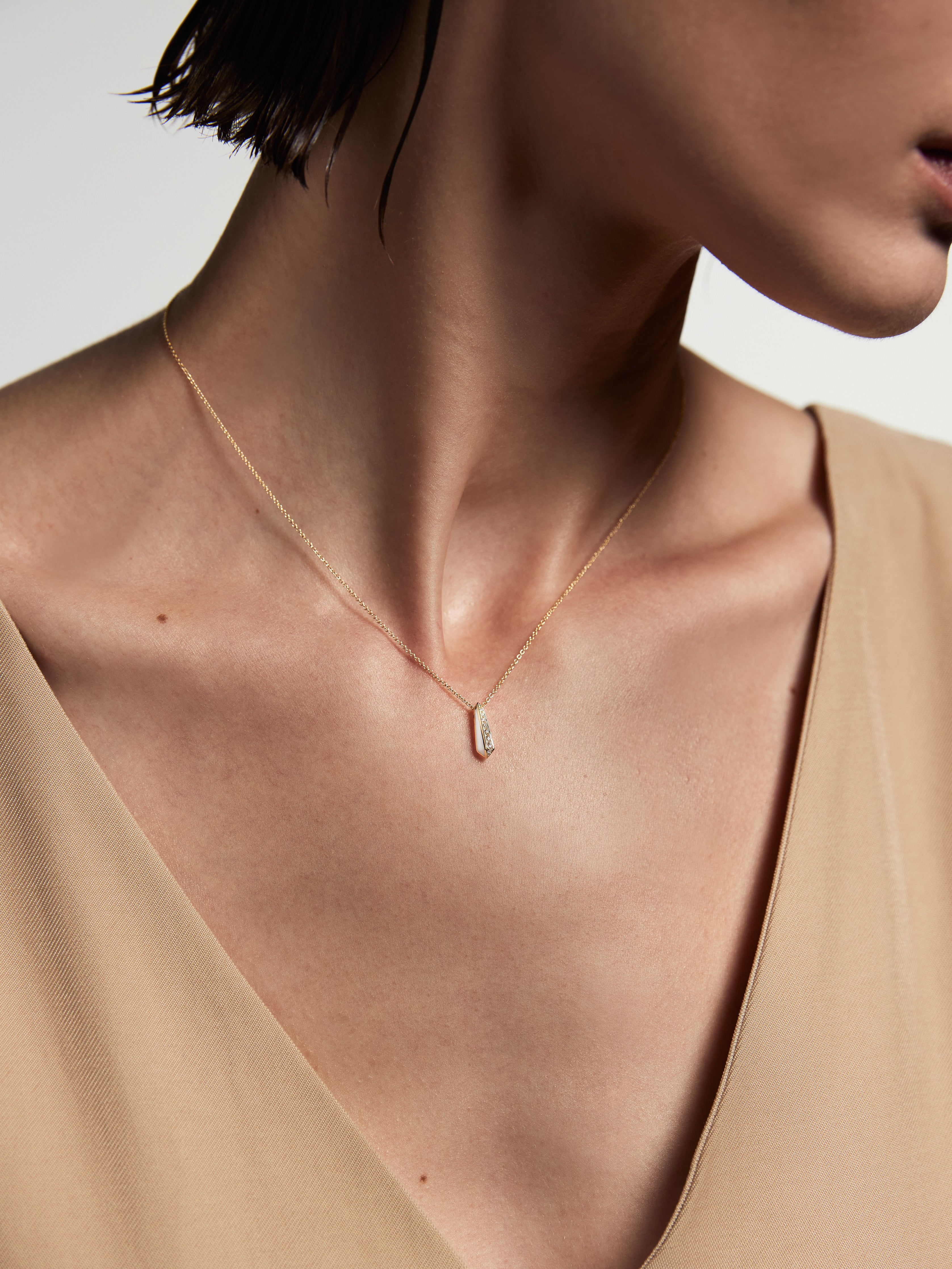 Borsh Minor Jet Black Pendant