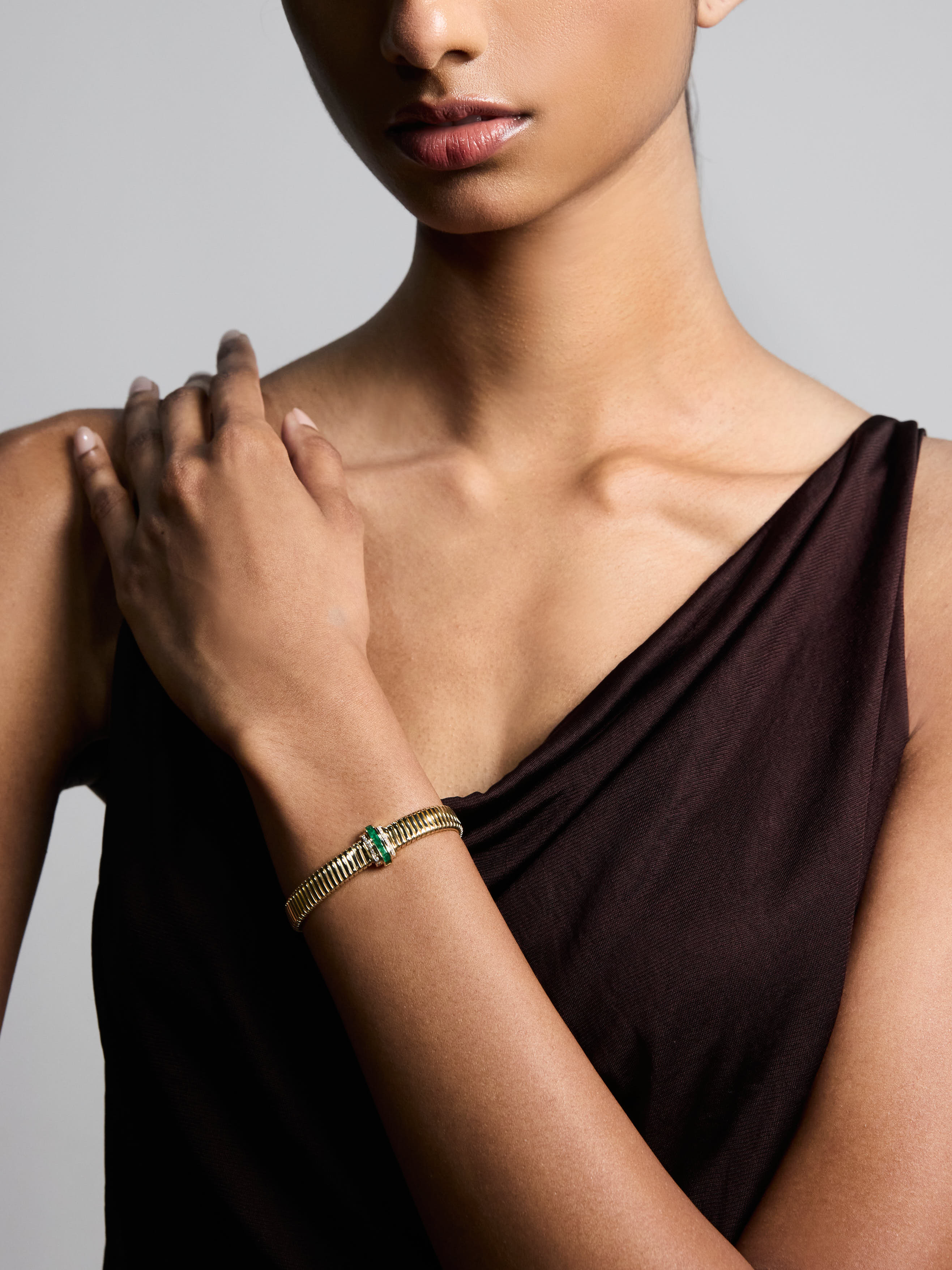 Raisina Emerald Tubogas Bracelet