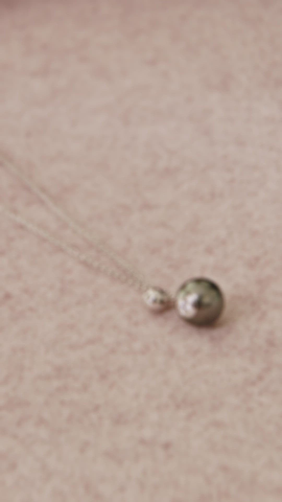 Nemara Noir Pendant