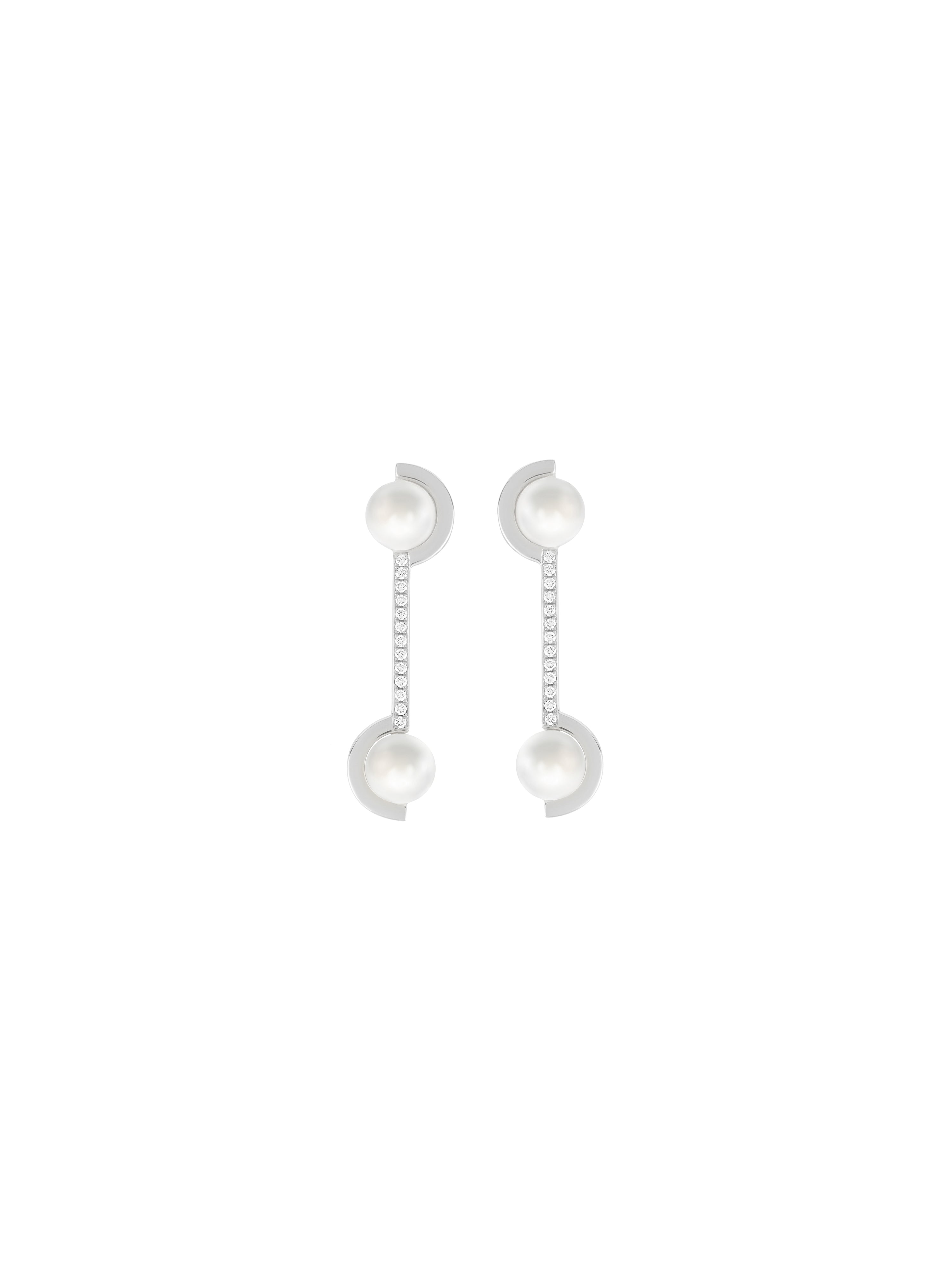 Rhyme Minor Pearl Earrings