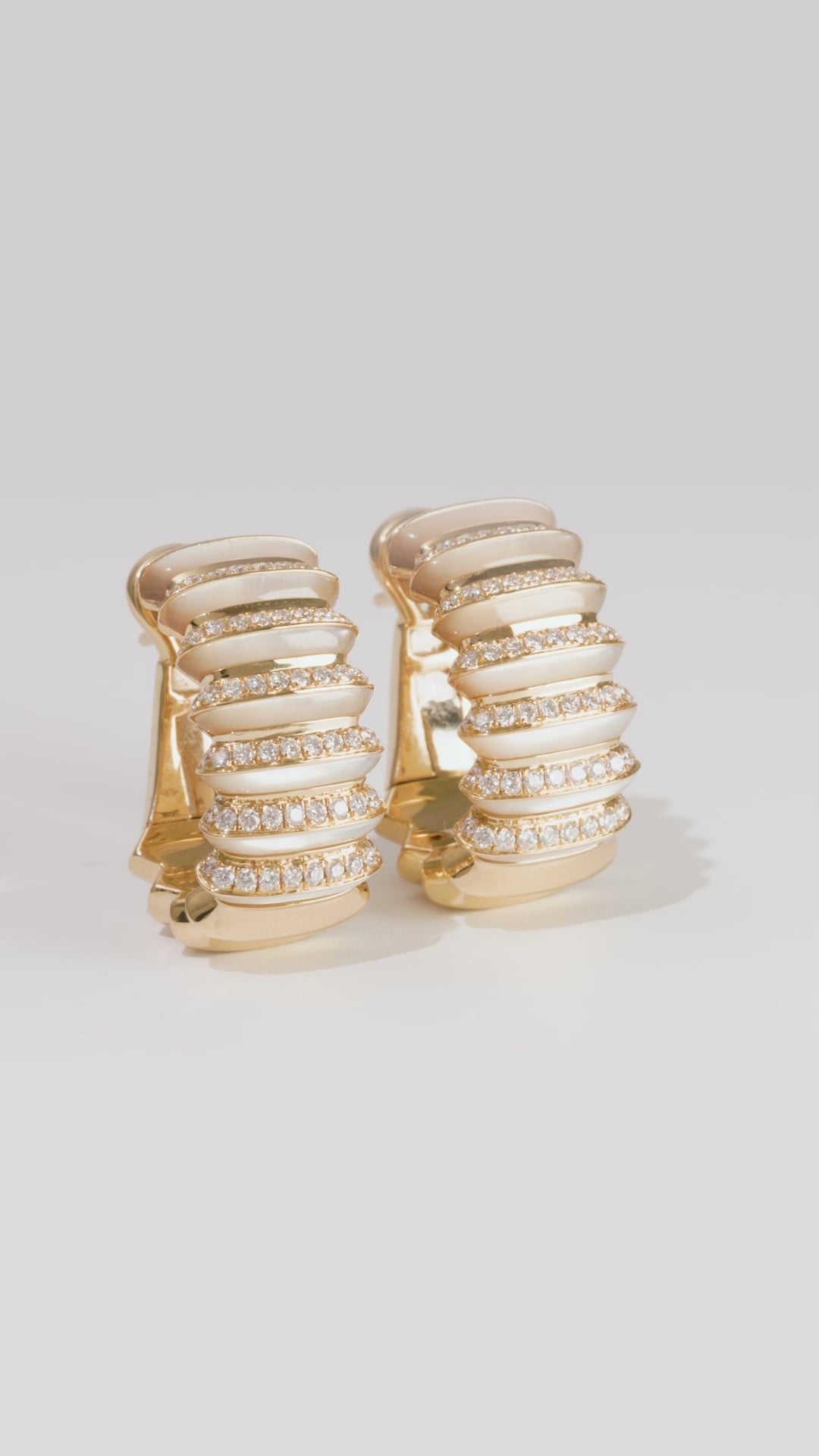 Load video: Borsh Mother of Pearl Ring