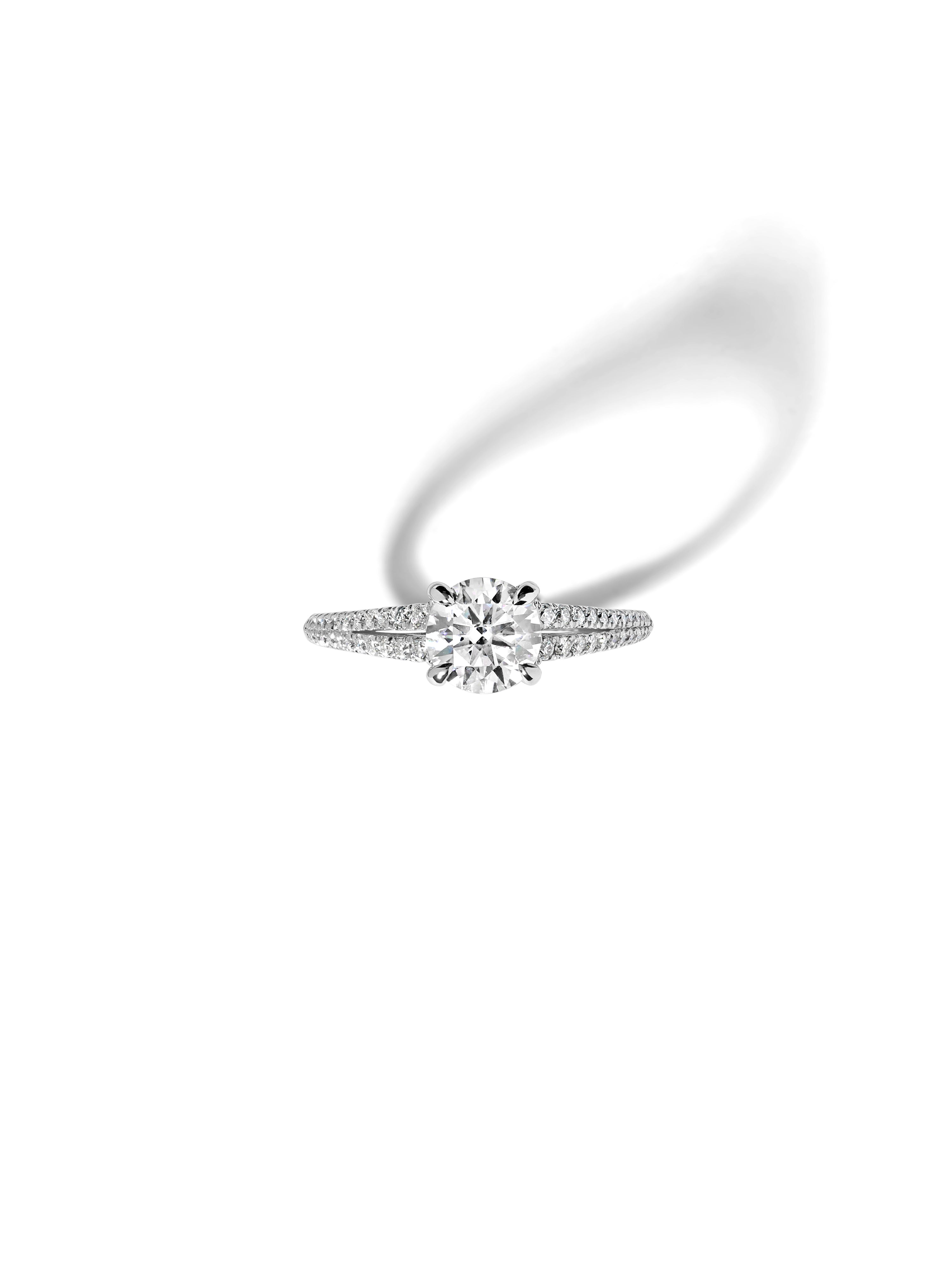 Esquire Pavé Round Diamond Ring