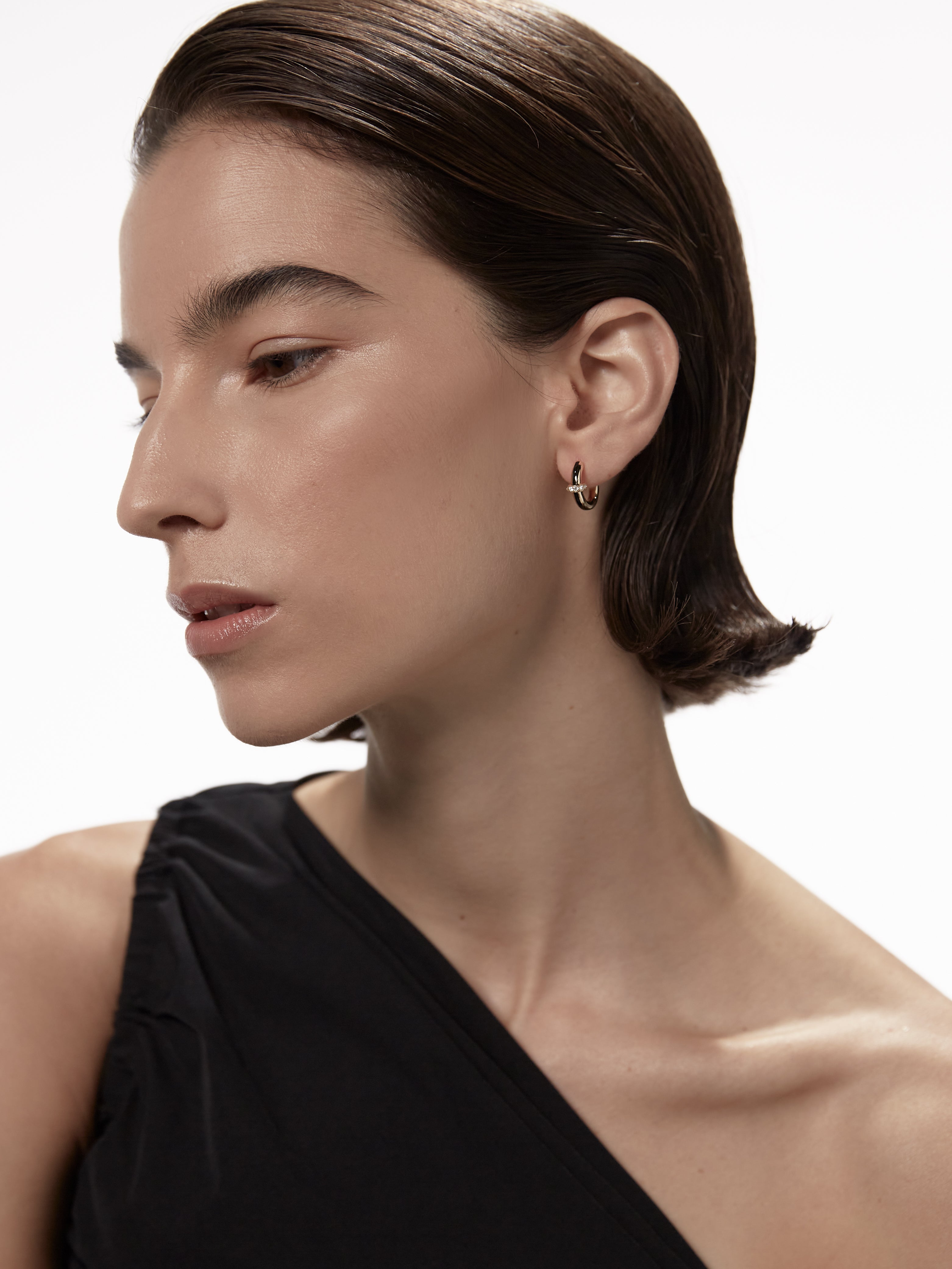 Idris Minor Jet Black Hoop Earrings