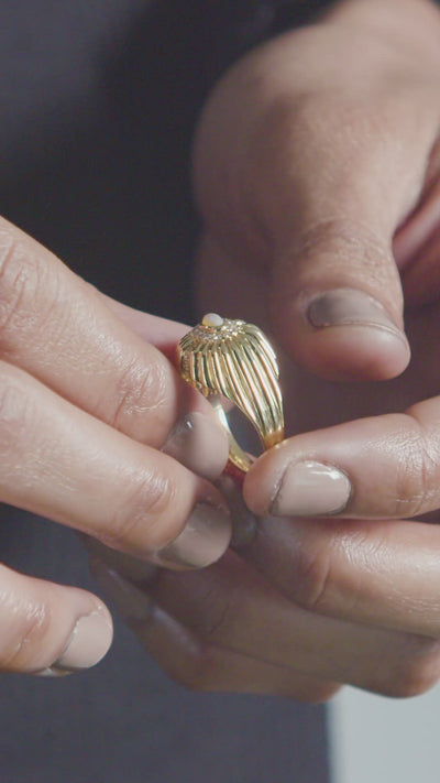 Alara Sunburst Signet Ring