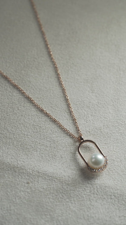 Rhyme Pearl Pendant